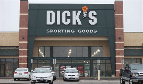 Michigan Teen Sues Dicks Sporting Goods For Not Selling Guns To People Under 21
