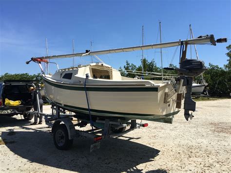 1986 Montgomery 17 For Sale 7500 Float Your Boat Boat Sailing