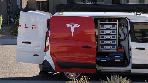 Tesla Hinweise Zu All Electric Van In Kürze Erhältlich