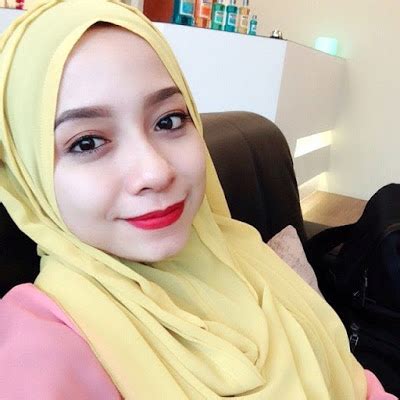Drama dia semanis honey ini merupakan sebuah adaptasi dari novel yang bertajuk dia semanis honey karya dila dyna. Biodata Penuh Nadya Syahera Pelakon Drama Red Velvet ...