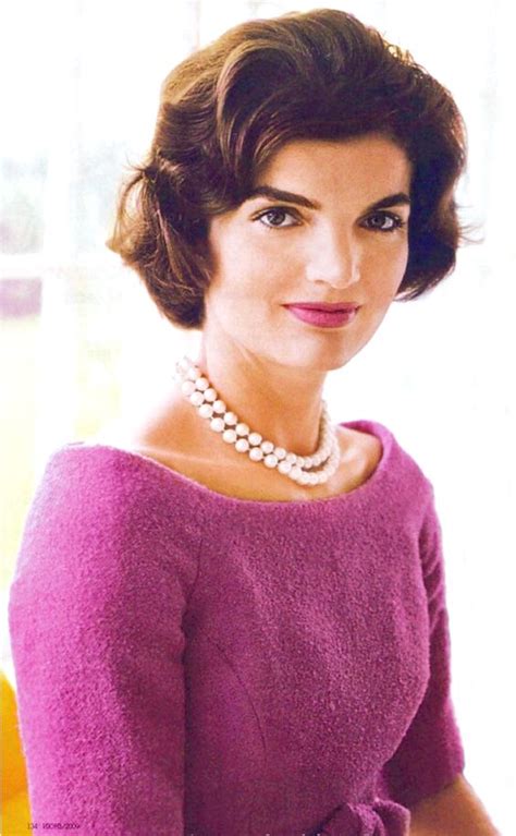Check out this biography to know about her childhood, family life. How to Dress And Wear Pearls Like Jackie O. Kennedy - Pearls Only