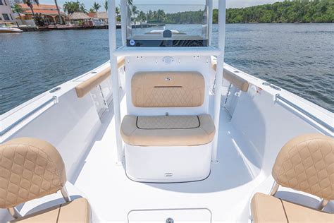 Heritage 241 Center Console · Features Sportsman Boats
