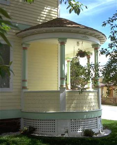 Your home has character with its style, ornamentation and color. Choosing Exterior Paint Schemes | Old House Web