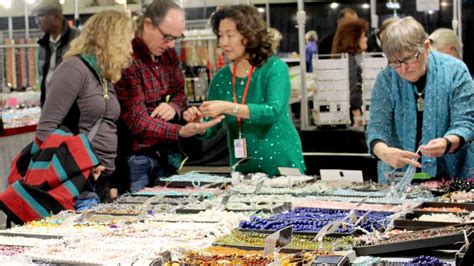 International Gem & Jewelry Show | Enjoy Illinois