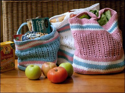 The knit's cool knitting studio makes it easier to knit like a pro than ever before! Free Bag Knitting Patterns to Try This Weekend