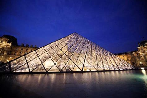 Louvre Pyramid Paris Building By I M Pei E Architect