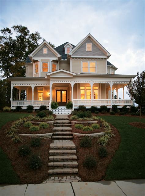 What You Need To Know About Victorian Style Homes