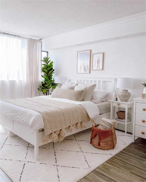 45 Best White Bedroom Ideas How To Decorate A White Bedroom Ph