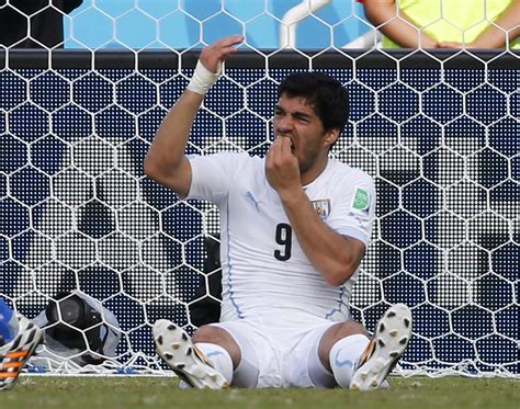 World Cup 2014 Luis Suarez May Be Booted From Tournament Cbs News