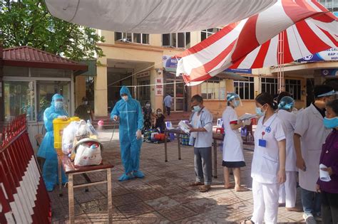 Cụ thể, cô này viết trên trang facebook cá nhân: Tin tức Covid-19 hôm nay 14/5: Việt Nam có thêm 60 ca mắc COVID-19 mới