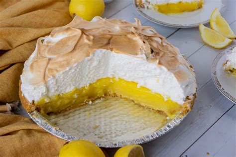 Best Classic Lemon Meringue Pie Tips Tricks For Making An Easy Pie