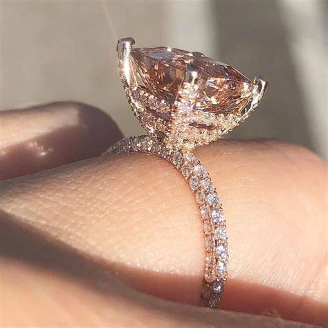 Pin By Adelina Rafailova On My Aesthetic Diamond Wedding Rings Halo