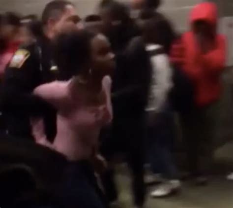 American Teen Shockingly Slammed To Floor By School Officer After Fight World News Express