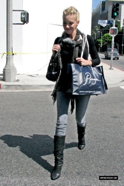 Katie After Shopping At Paige Premium Denim Katie Cassidy Photo