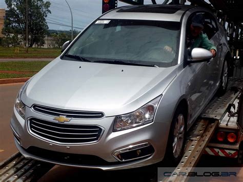 Precio (con descuento y equipamiento seleccionado)18.655 €. JORNAL R 7ª: Chevrolet Cruze Hatch LTZ 2015: preço e ...