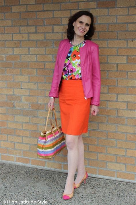 Fashionover40 Nicole In Fake Suit With Floral Top Striped Bag And Pumps Stylish Outfits Cool