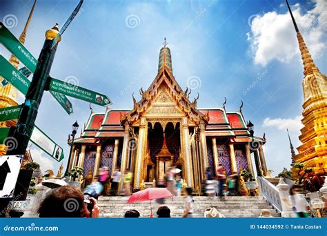 Royal Palace Of Thailand Monuments Of The City Of Bangkok Exotic