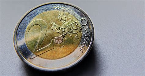 Один Евро Фото Монета Действующая Telegraph