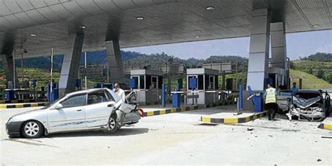Kemalangan di jalan raya adalah satu isu yang tidak akan pernah surut kerana tragedi ini boleh berlaku pada setiap hari di seluruh tempat. Dalam kejadian kira-kira jam 1.15 petang itu, Mohindaran ...