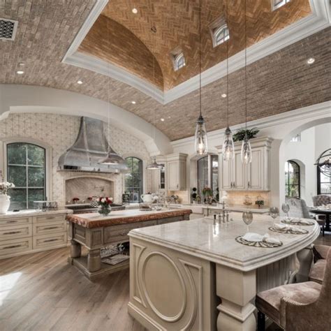 Let's figure out what's the best rustic kitchen idea that will work for your kitchen by scrolling down. French Villa - Fratantoni Interior Designers in 2020 ...