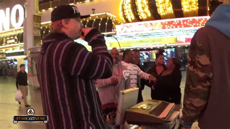 Drunk Girl In Vegas Lifts Shirt To Flash Street Performer Youtube