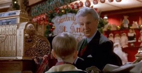 Is The Toy Shop In Home Alone 2 Lost In New York Real Metro News