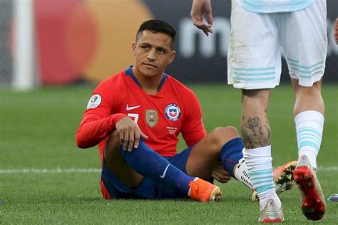 Lesionado y sin gravitar El triste final de Alexis Sánchez en la Copa