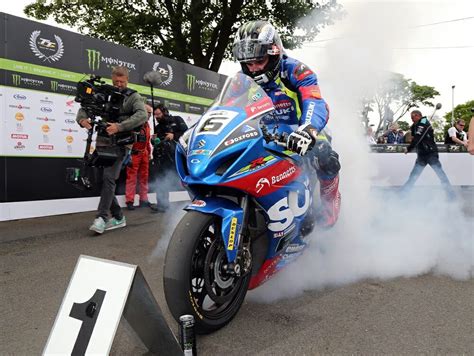 Harrison firstly did it in the opening superbike race, smashing the lap record from a standing start after lapping at 134.432mph and then a titanic battle in the senior. New Contenders Emerge for 2018 Isle of Man TT Races ...