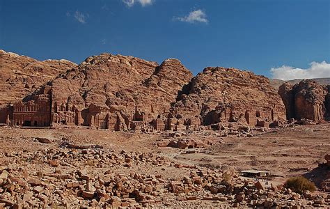 Discovery Of A Ceremonial Platform In Petra Archaeological Park The