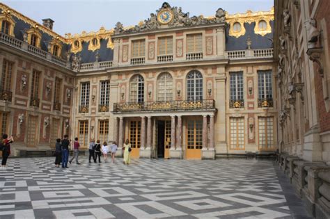 Visiting the Palace of Versailles - Yellow Van Travels