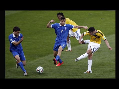 La selección de uruguay es uno de los 32 equipos que participó en la copa mundial de fútbol de 2014; Mundial Brasil 2014: Gol de James Rodríguez a Grecia ...
