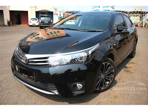 No matter how much he or she wants to be average, the pressure is always there to carry the family legacy onwards. Jual Mobil Toyota Corolla Altis 2014 V 1.8 di DKI Jakarta ...