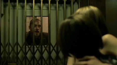 La habitación del pánico) is a crime, drama, thriller film directed by david fincher and written by david koepp. Panic Room - Official® Trailer HD - YouTube