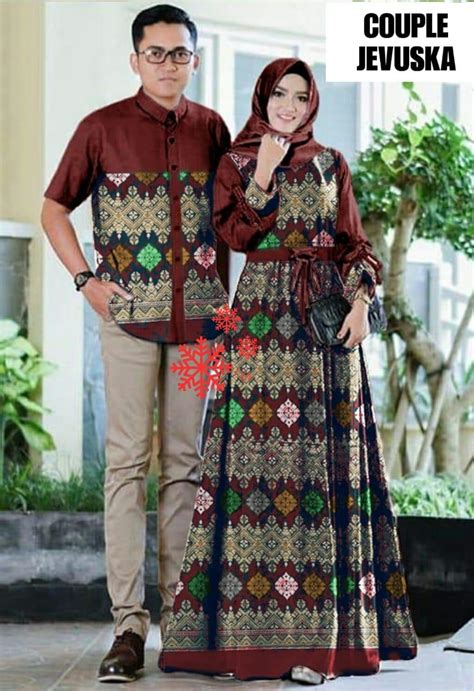 Memang, bagi sebagian besar masyarakat, kebaya menjadi busana andalan untuk menghadiri acara pernikahan. 20+ Trend Terbaru Baju Couple Batik Muslim Terbaru 2019 ...