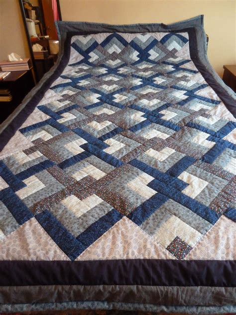 This post may contain affiliate links. Marlene's Space: Blue Lovers' Knot Quilt... Done!