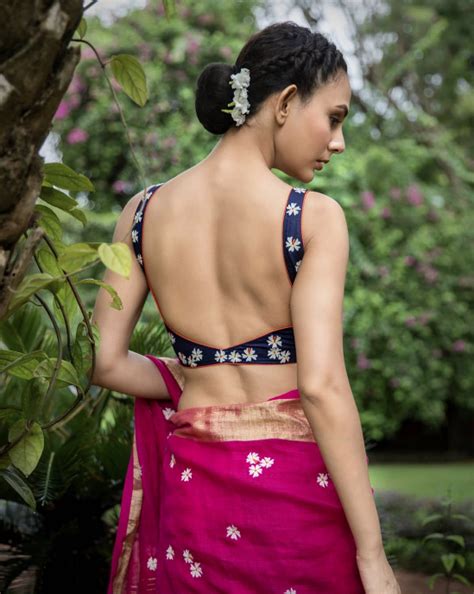 41 Sexy Backless Blouse Designs To Jazz Up Your Indian Outfit Wedbook