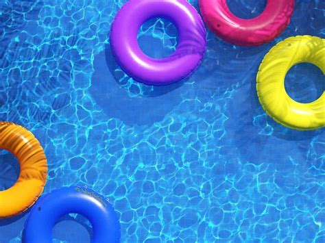 Dive Into Summer Tips For Hosting The Perfect Pool Party