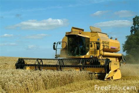 Combine Harvester at work pictures, free use image, 07-37-20 by ...