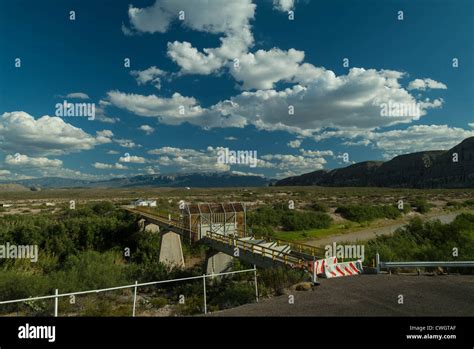 Puente Internacional A La Linda México Fotografía De Stock Alamy