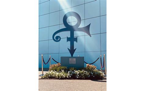 Paisley Park Debuts New Statue Of Princes Love Symbol Mplsstpaul