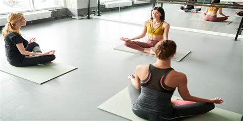 Trainiere mit über 80 programmen. Online Yoga Classes: Yoga Near Me at All Times
