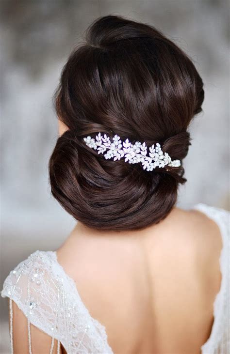 Collection by bhldn weddings • last updated 3 days ago. Luxurious Wedding Hairstyles | luxeweddingblog