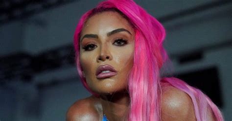 Possible Spoiler On Wwe Pairing A Superstar With Eva Marie On Raw