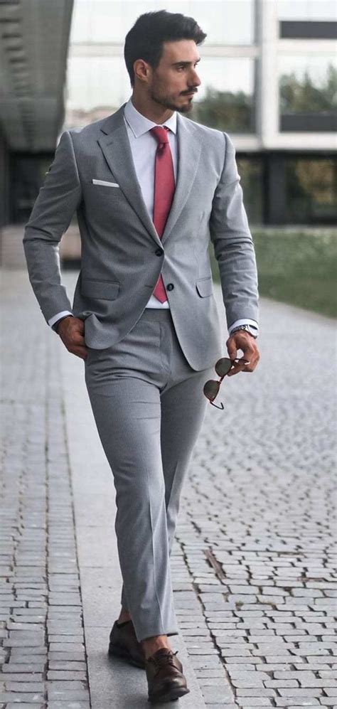 Best Grey Suit Outfit Ideas In 2020 Grey Suit Men Men Fashion Show