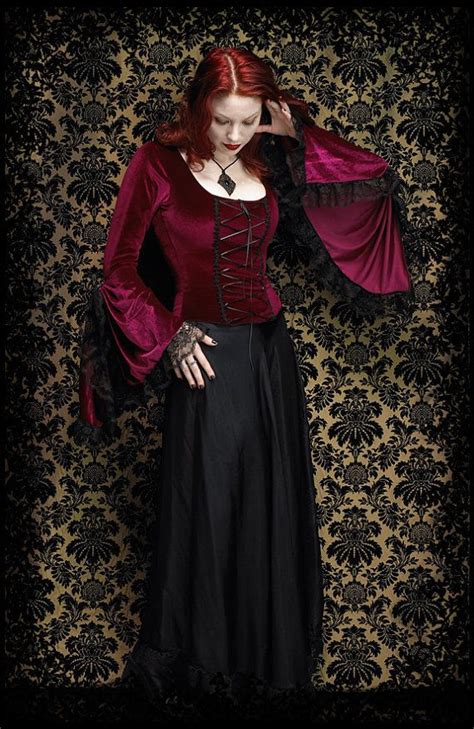 17 best images about gothic on pinterest corsets witch costumes and bram stoker s dracula
