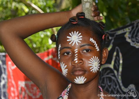 Bauch Bedeutungslos Pech Madagaskar Traditionelle Kleidung Leiden