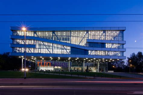 149,272) in the east of the netherlands on the banks of the river rhine. ROC Rijn IJssel in Arnhem - De Architect