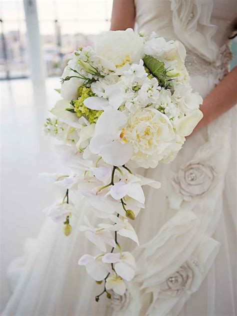 20 Romantic White Wedding Bouquet Ideas With Images Orchid Bridal