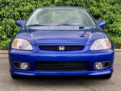 A 20 Year Old Honda Civic Sold For R870000 At An Auction In The Us