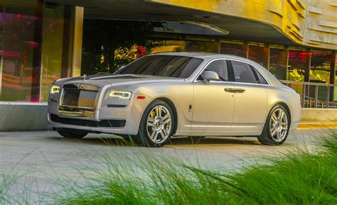 2015 Rolls Royce Ghost Series Ii First Drive Review Car And Driver
